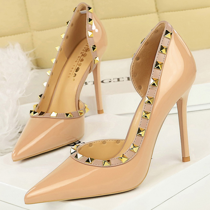 Shoe Tree - Escarpins sexy pour femmes, design à